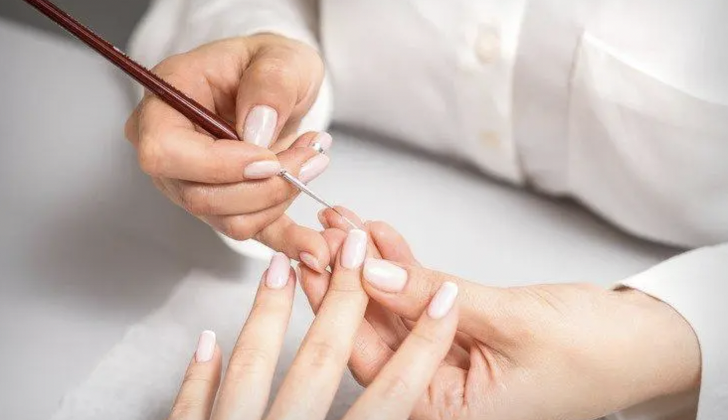 Làm nail gồm những bước gì? Học nail cơ bản nên bắt đầu từ đâu?