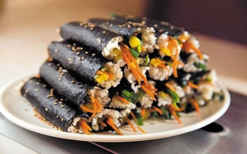 7 cách làm cơm cuộn rong biển Hàn Quốc (Kimbap) vừa ngon vừa dễ