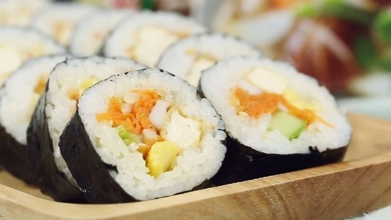 7 cách làm cơm cuộn rong biển Hàn Quốc (Kimbap) vừa ngon vừa dễ