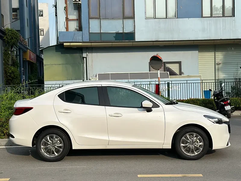 New Mazda 2 1.5 Luxury