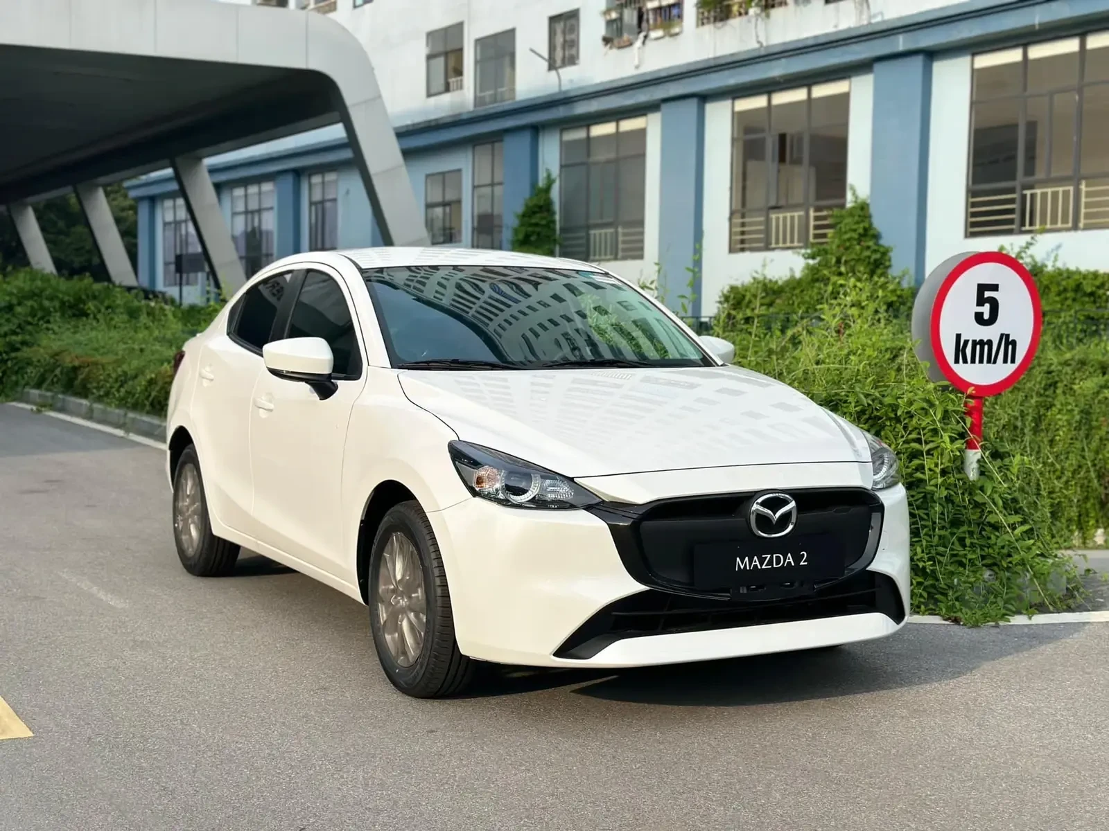 New Mazda 2 1.5 Luxury