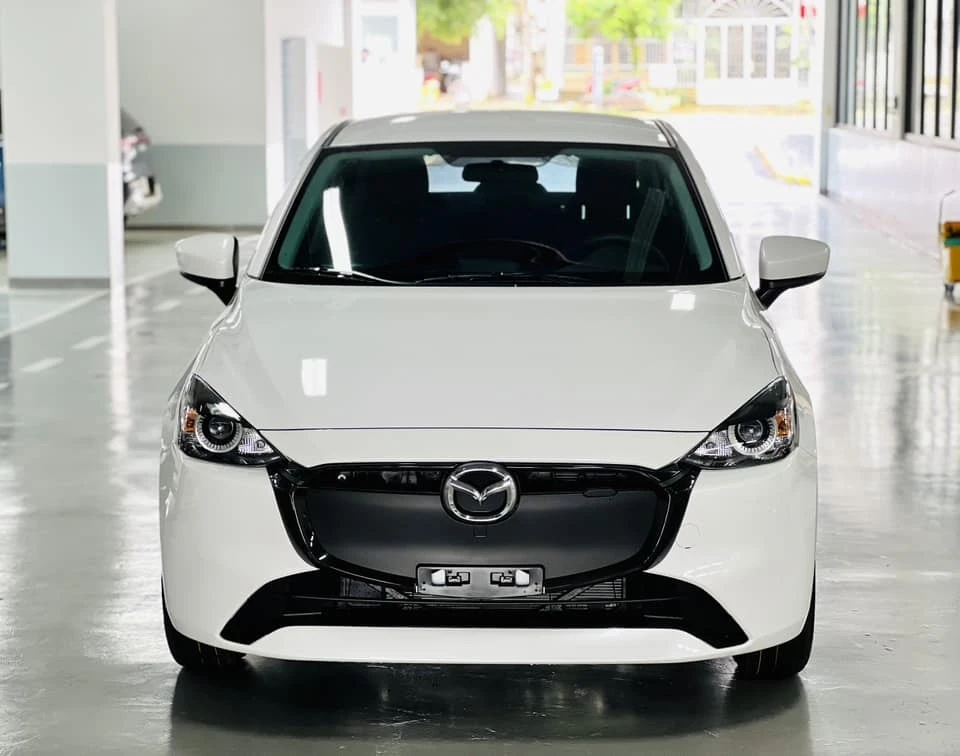 New Mazda 2 1.5 Luxury