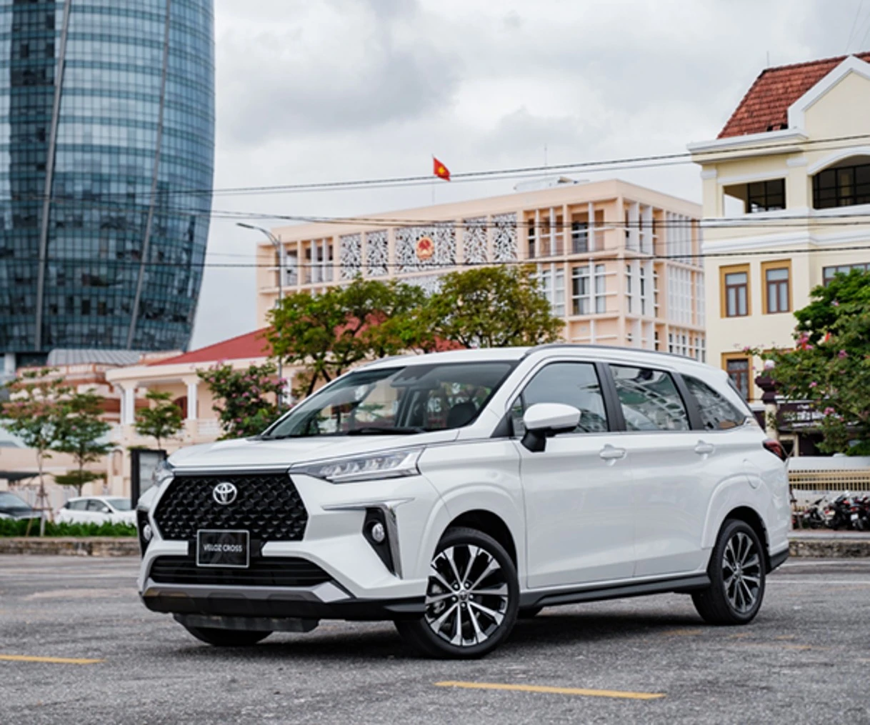 Top 7 mẫu xe Toyota 7 chỗ 2023 và bảng giá mới nhất