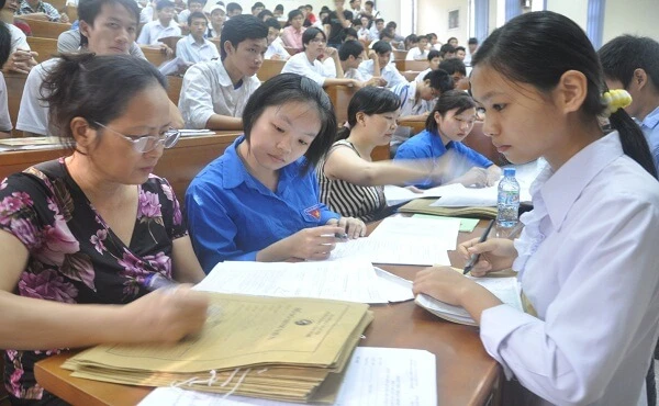 Hướng Dẫn Mua Sơ Yếu Lý Lịch Học Sinh Tiết Kiệm